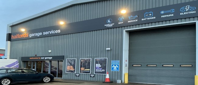 Halfords Garage Services Chichester branch