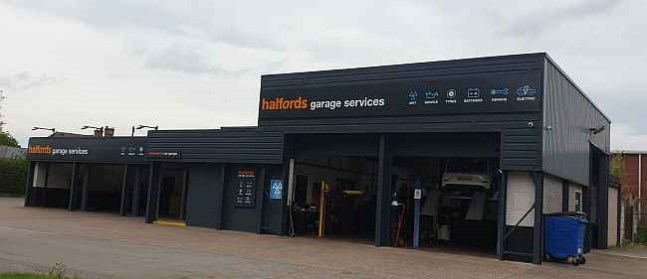 Halfords Garage Services - Brownhills branch