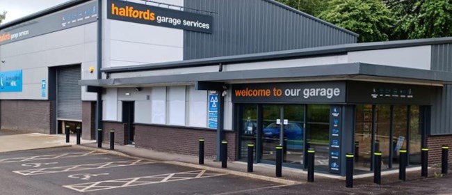 Halfords Garage Services East Kilbride  branch