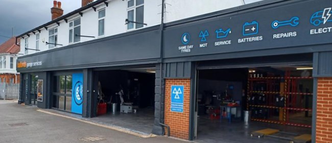 Halfords Garage Services Farnborough branch