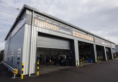 Halfords Garage Services - Ayr, Peebles Street branch