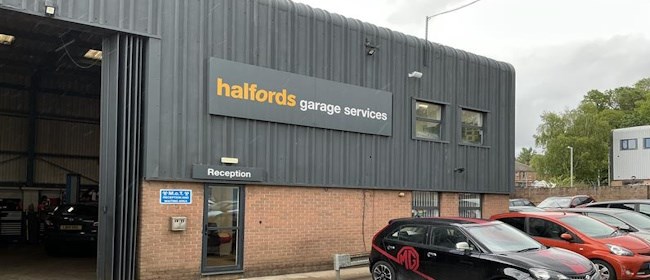 Halfords Garage Services - Ipswich Holywells  branch