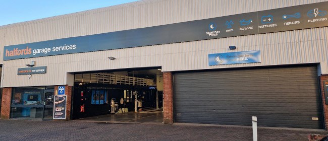 Halfords Garage Services Sheffield (Leppings Lane) branch