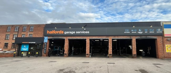 Halfords Garage Services Wigan branch
